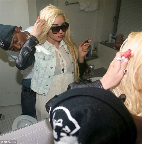 Amanda Byness shocking party pictures revealed: Actress seen。